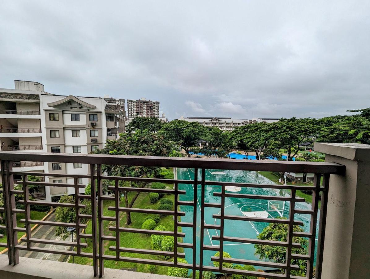 马尼拉Acacia Estates' The Getaway Taguig Jade Tower公寓 外观 照片